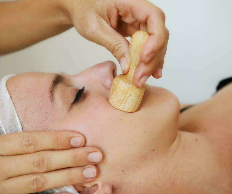 Outil bois maderothérapie massage drainant Paris